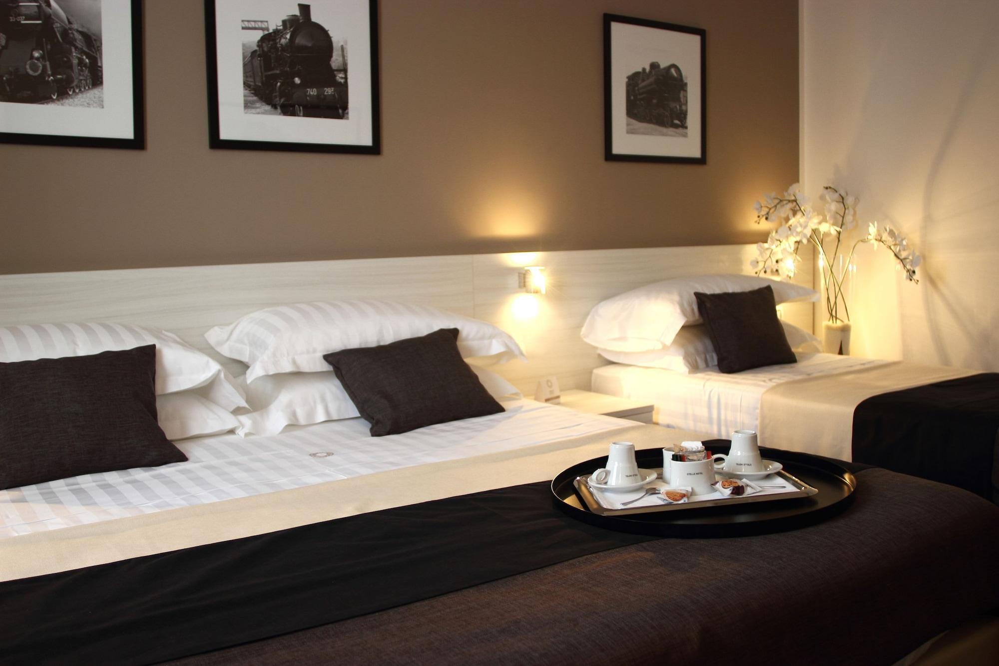 נאפולי Stelle Hotel The Businest מראה חיצוני תמונה