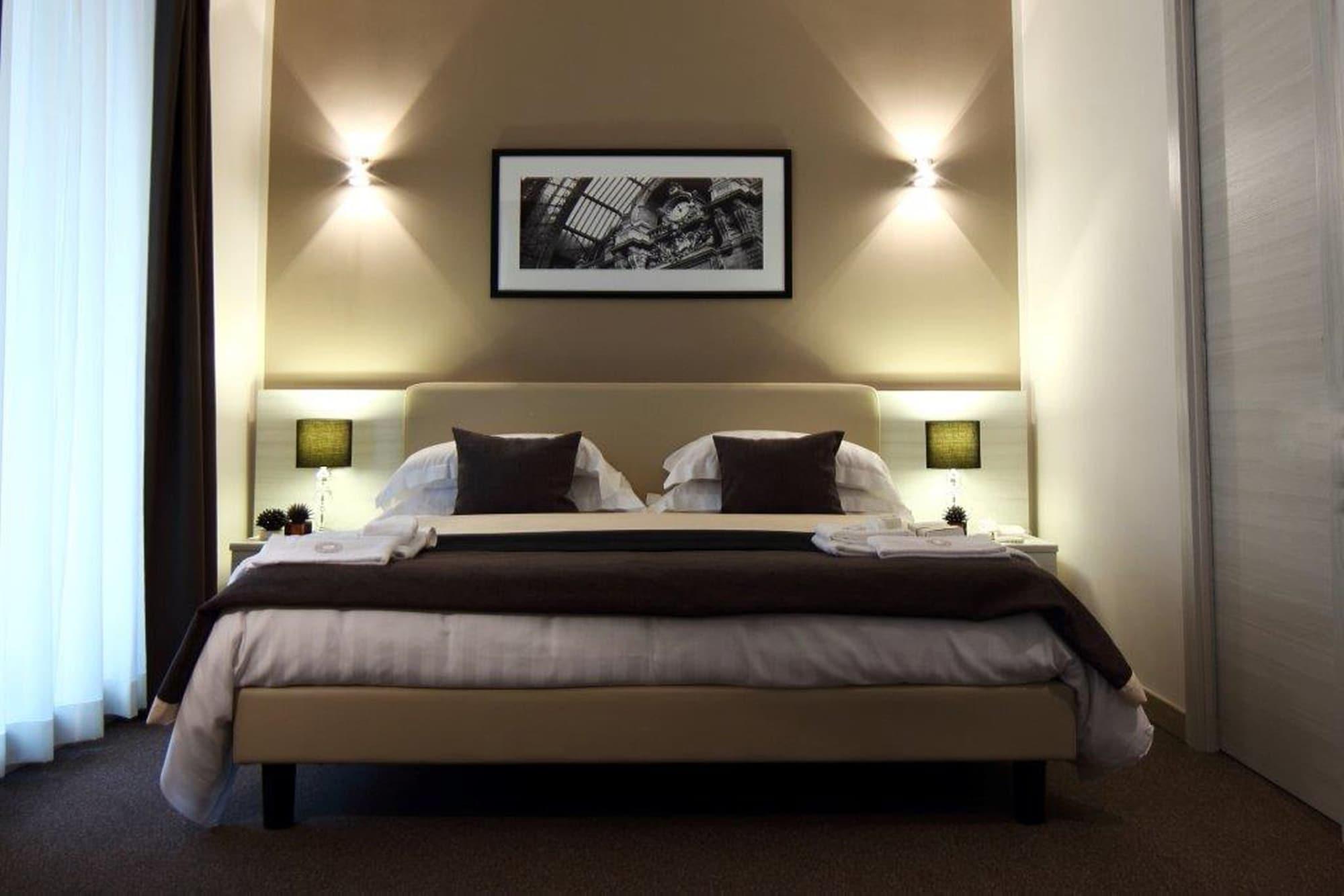 נאפולי Stelle Hotel The Businest מראה חיצוני תמונה