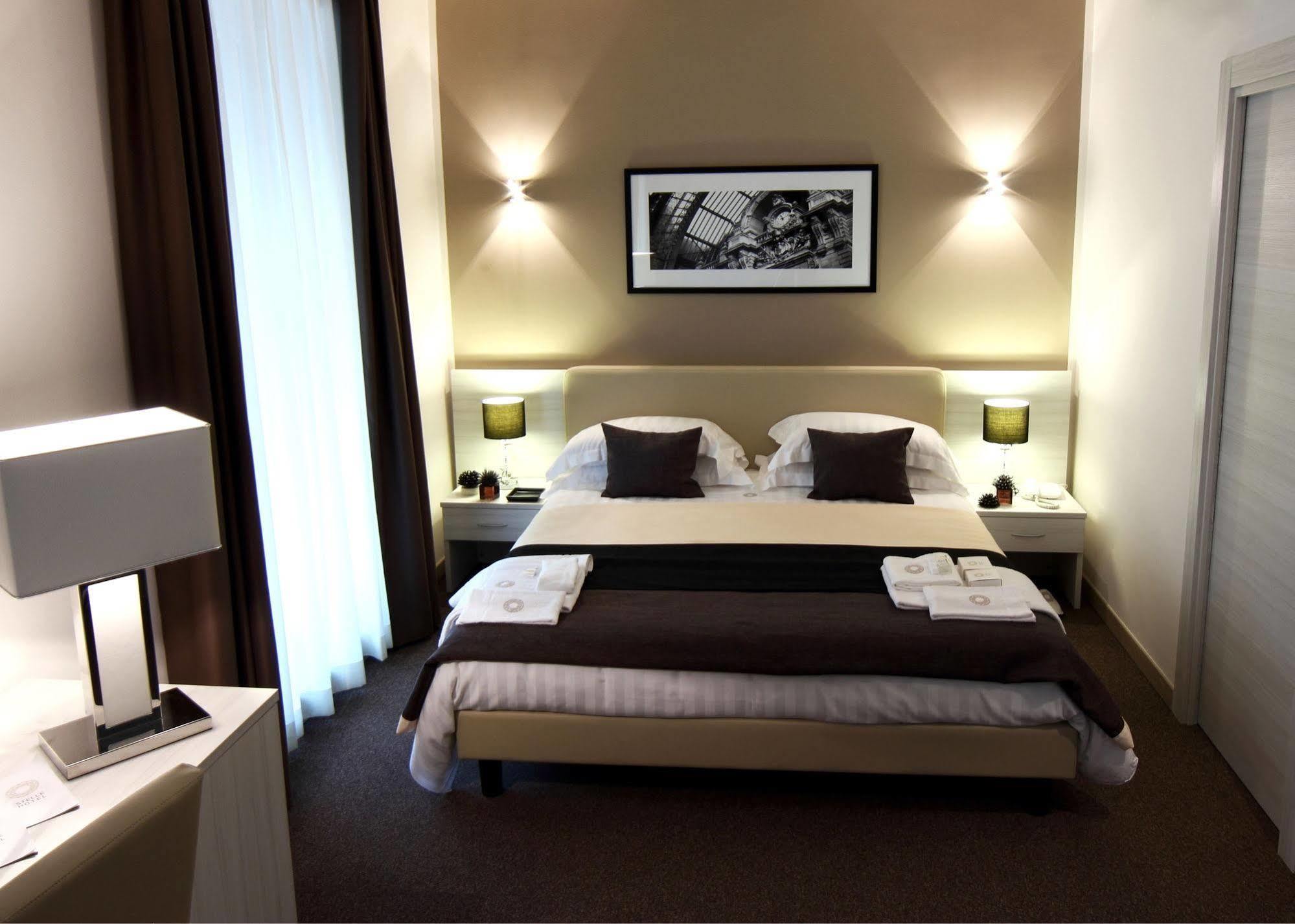 נאפולי Stelle Hotel The Businest מראה חיצוני תמונה