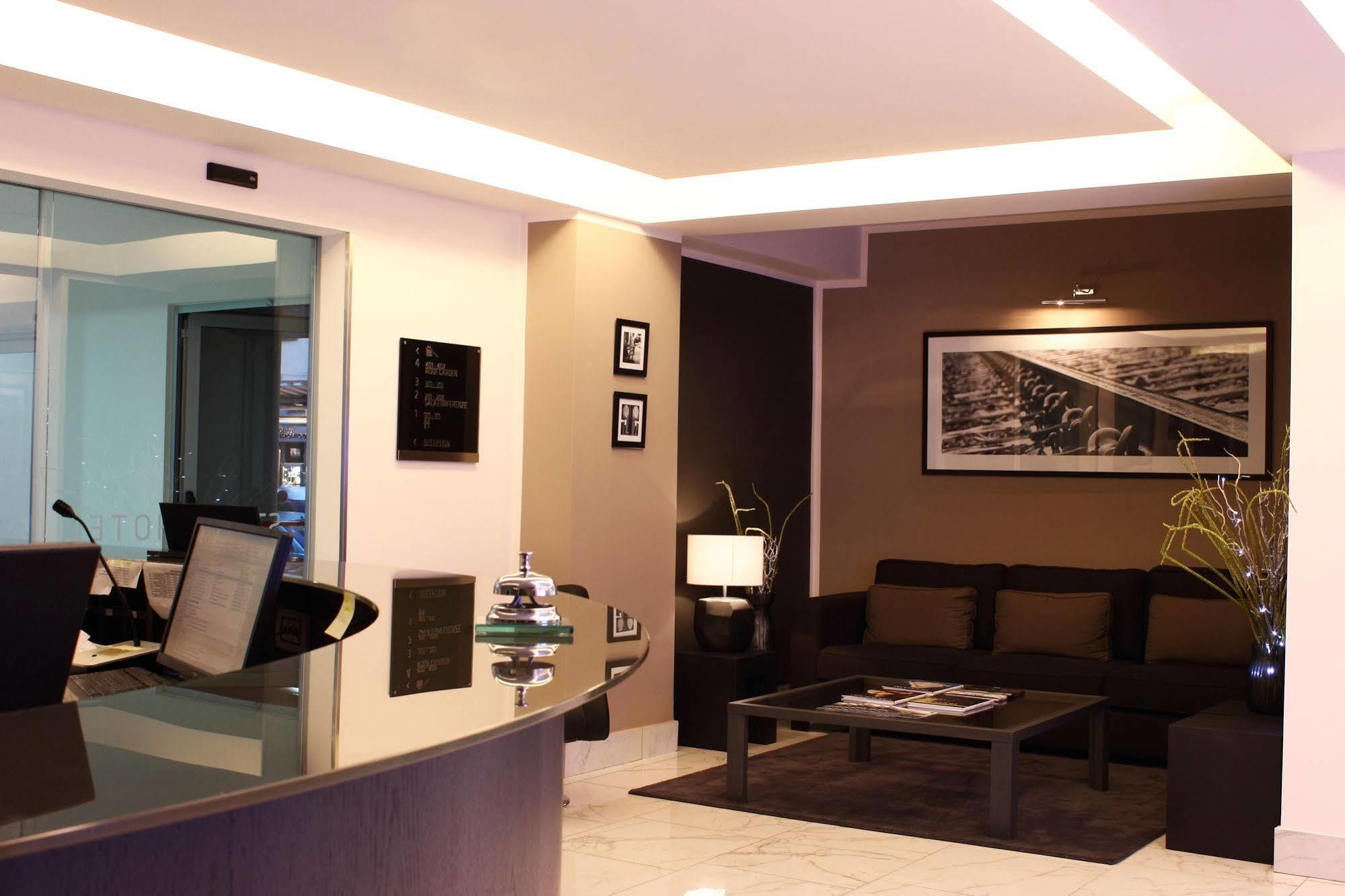 נאפולי Stelle Hotel The Businest מראה חיצוני תמונה